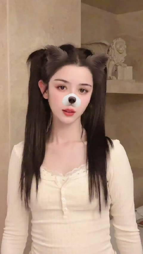 哈妮克孜尬舞日常双马尾造型好可爱