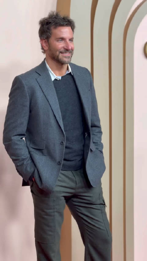bradleycooper亮相奥斯卡提名晚宴一如既往的帅气