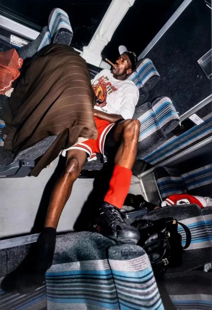 5700万被人买走!6双乔丹亲穿「夺冠aj球鞋」又被炒破!