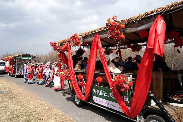 2024首届洱海生态廊道花车巡游盛典启幕