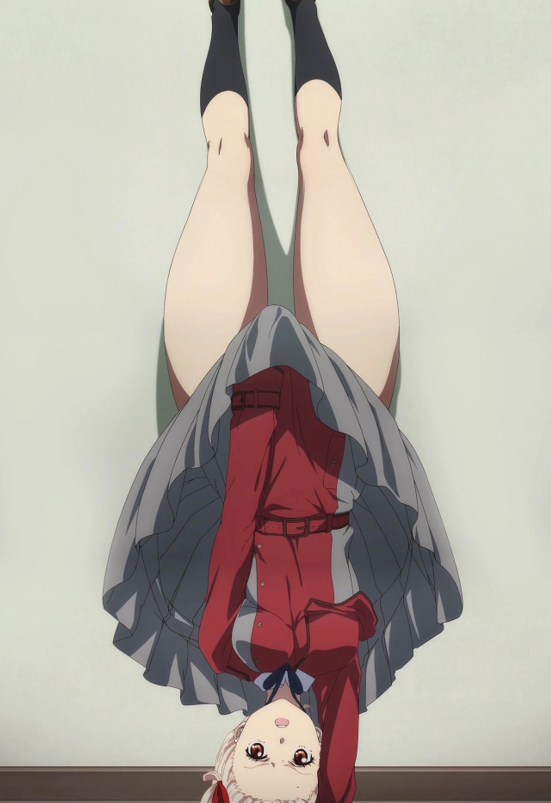 《莉可丽丝》里千束引发话题的倒立