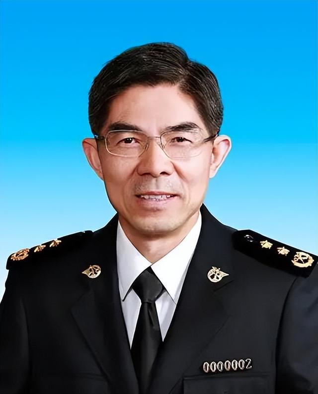 王令浚简历2022年05月任海关总署署长,党委书记2022年04月任海关总署