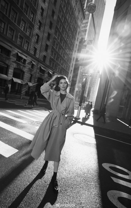 kendall的高智感大片,视频里更是不住释放魅力_新浪