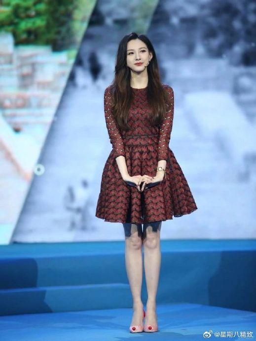 春晚新主持人马凡舒成焦点|春节联欢晚会|马凡舒_新浪新闻