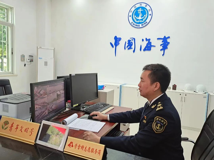 春节我在岗河源海事人保障辖区水上交通安全用服务和守护让热闹的春节