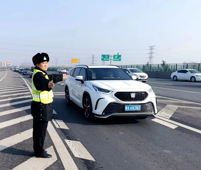 g3511菏宝高速与g4京港澳高速互通,g4京港澳高速与s1机场高速互通,g4