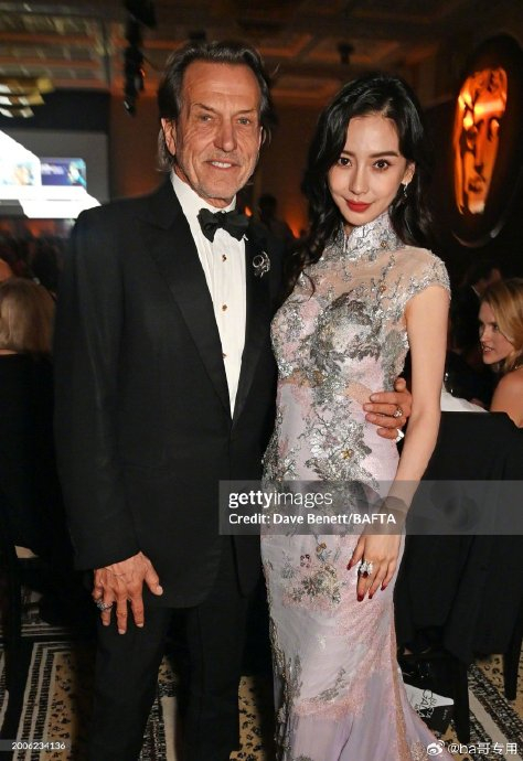 angelababy杨颖在疯马秀争议后,低调复工……|angela