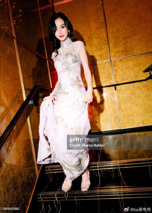 angelababy杨颖在疯马秀争议后,低调复工……|angela