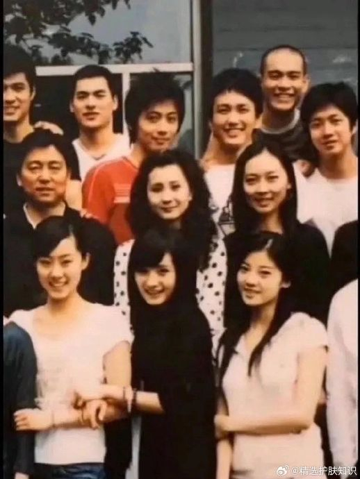 omg原来杨幂张小斐是同班同学啊!