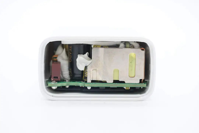 拆解报告:vivo 120w usb-c闪充氮化镓充电器