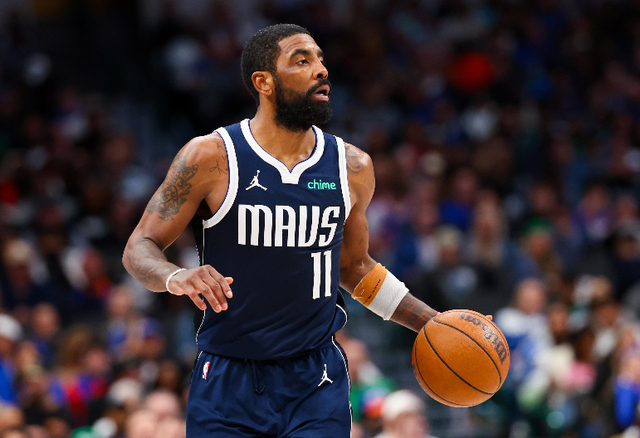 汤普森打了13年拿下15000分同期欧文伦纳德沃克等人呢