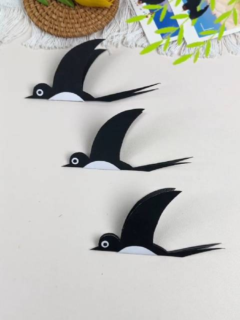 春天来了陪孩子一起来用卡纸做好看的小燕子吧