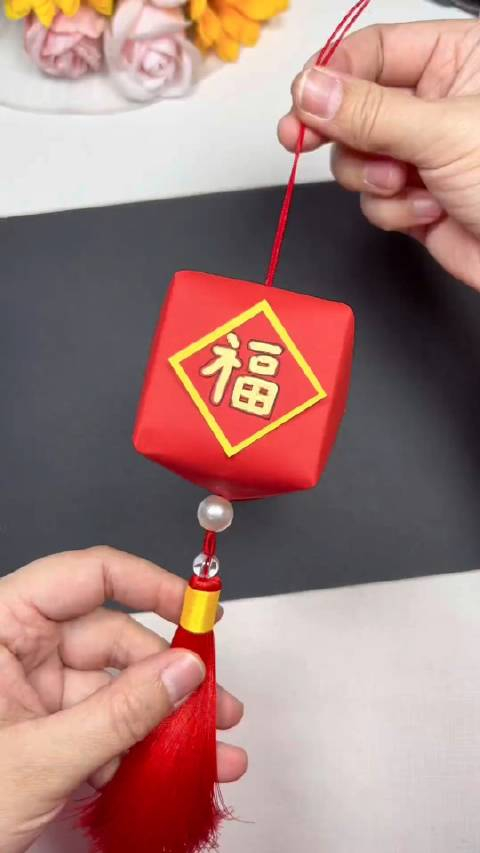 一张正方形纸就可以做好看的元宵节灯笼……_手机新浪