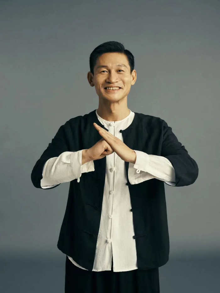 愿人随春好,春与人宜|余皑磊_新浪新闻