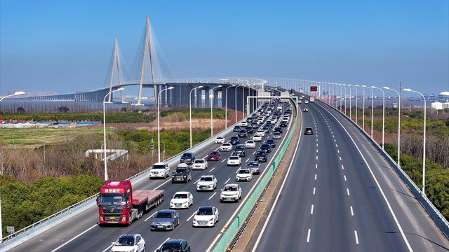 直击春节假期余额不足各地迎来返程高峰你顺利到达了吗