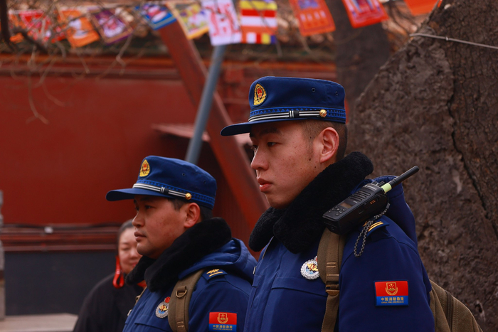 北京东城消防员每日动态巡逻10小时,确保雍和宫消防__