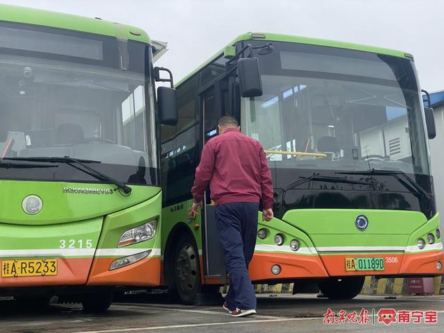 新春走基层来自东北的公交司机刘野南宁是我的第二个故乡