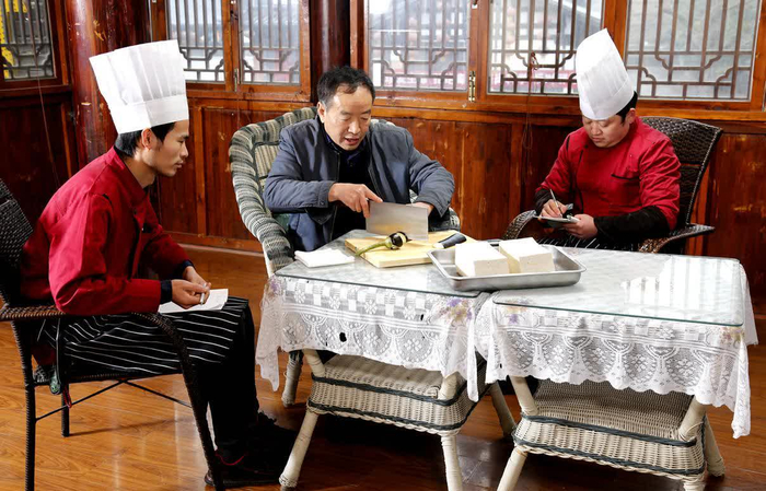 剑门关名厨研习豆腐菜肴这"乡"有礼:剑阁峥嵘而崔嵬,一夫当关万夫莫