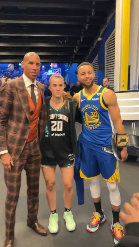 赛后米勒约内斯库库里合影