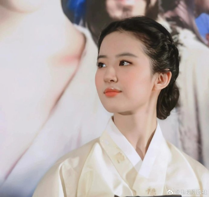 刘亦菲去韩国宣传《倩女幽魂》穿韩服……|韩服|倩女幽魂|刘亦菲_新浪