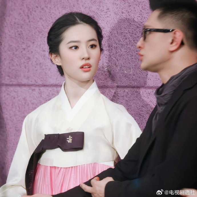 刘亦菲去韩国宣传《倩女幽魂》穿韩服……|韩服|倩女幽魂|刘亦菲_新浪