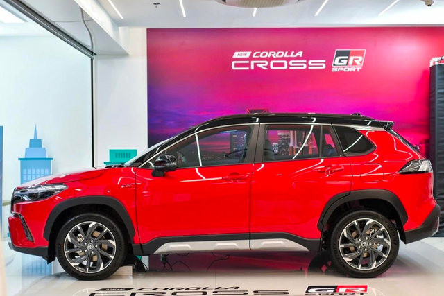 新款丰田卡罗拉cross发布了搭载18l发动机售价约2025万元