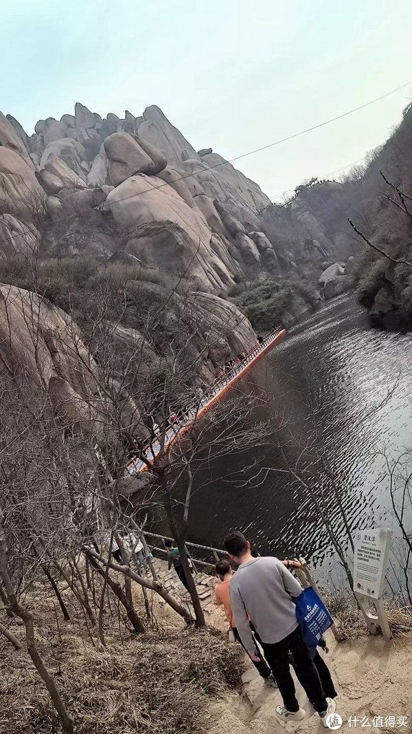 驻马店嵖岈山风景区,别名玲珑山,西游仙山,位于河南省驻马店市西边的