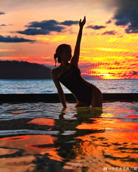 蔡依林韩国度假,晒泳装照秀身材|蔡依林|韩国_新浪新闻