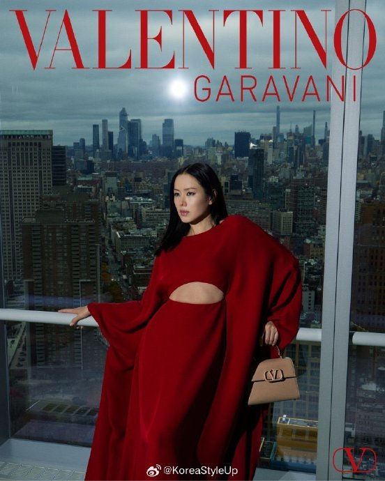 valentino spring 2024 campaign #koreastyleup[超话]#「 孙艺珍