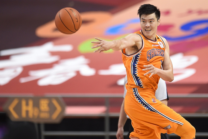 董瀚麟曾在上海男篮效力。
