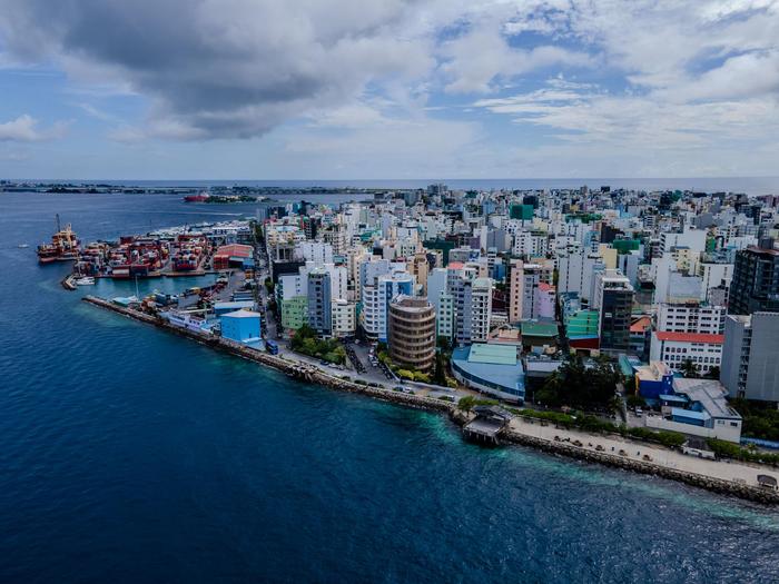当地时间2023年12月5日,马尔代夫首都马累城市景色图/ic photo
