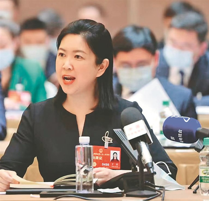 图片由受访者提供□尹栋 本报记者 王晓丹"作为全国人大代表,我始终把