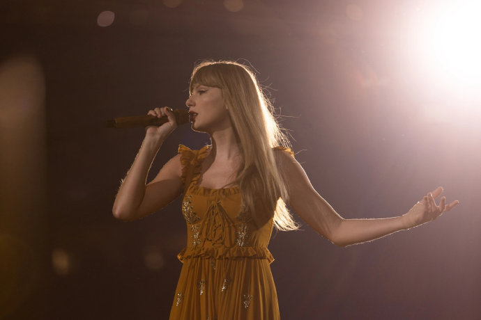 作为一名非泰勒·斯威夫特粉丝,我一般只在开车的时候听听……|泰勒·