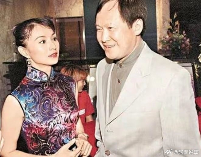 去年7 月份的一天我回到家里,却发现我的老婆李赛凤神色慌张,我还没