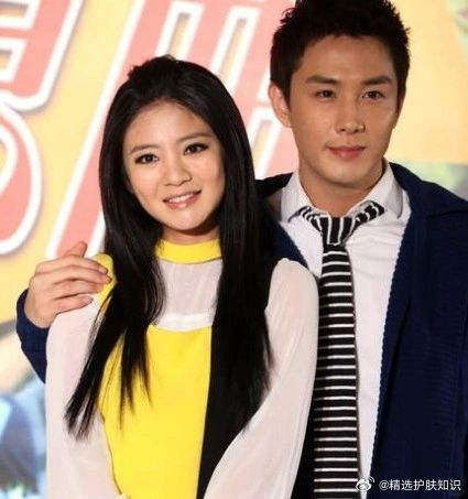 安以轩##美妆v赏#后来李承铉娶了戚薇,过上了幸福快乐的日子,安以轩