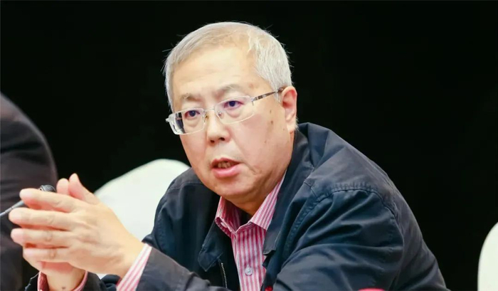 丁刚今天的世界最稀缺的就是确定性
