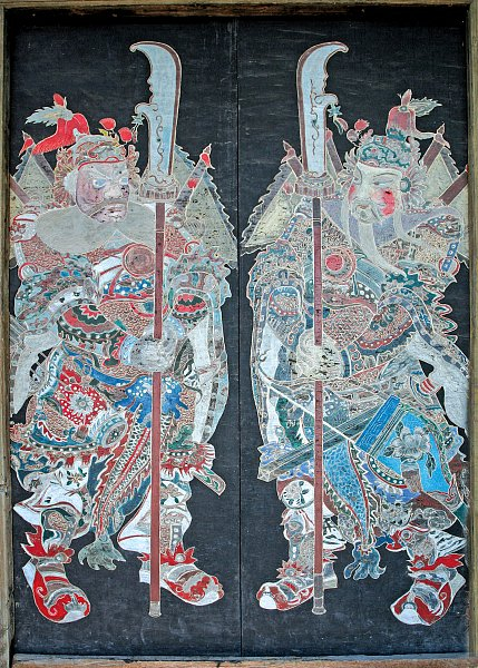 徽州龙川胡氏宗祠大门上的秦叔宝、尉迟恭像（图片来源：视觉中国）