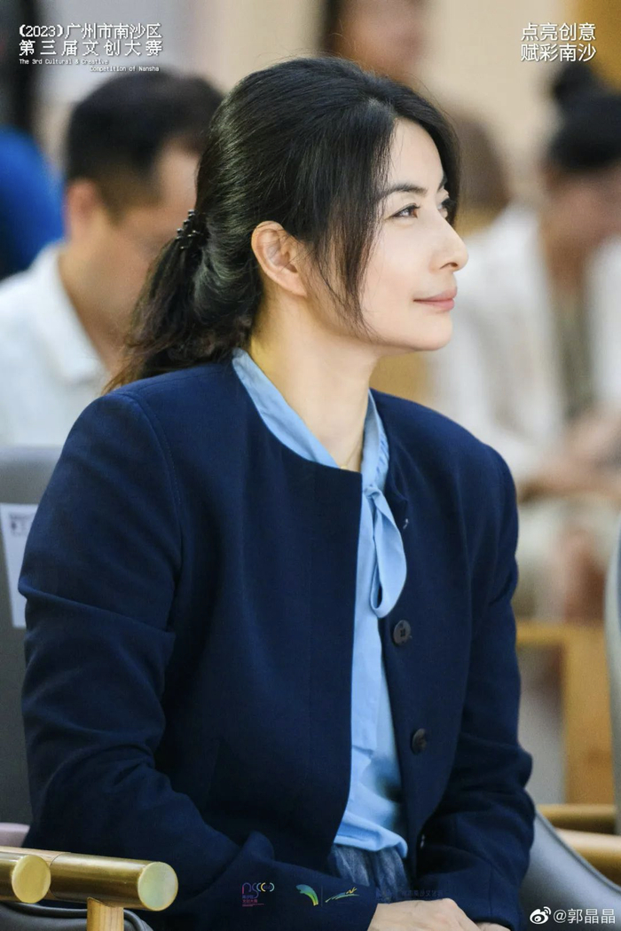 郭晶晶整顿香港豪门二十年|郭晶晶|香港_新浪新闻