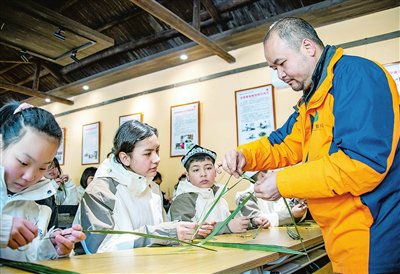 小足球踢出心连心