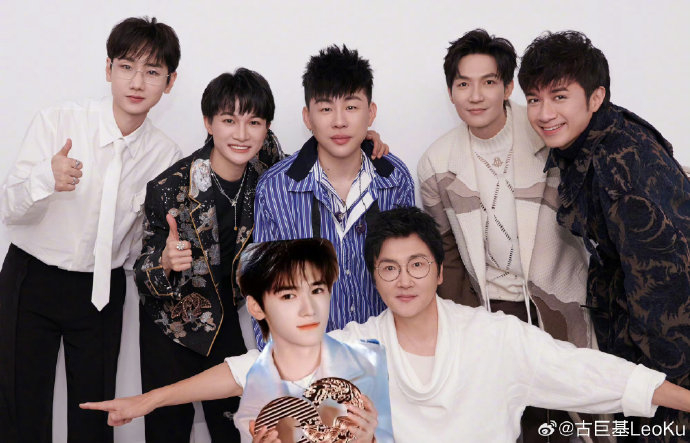 古巨基告别声生不息发合照不忘宋亚轩……|古巨基|宋亚轩|孙楠_新浪