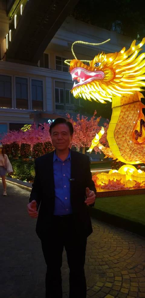 龙年初十二的夜晚在香港喜贴街利东街度过