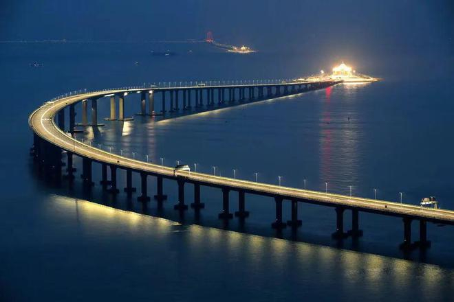 深读| 上百万人被困,为什么不修一座跨海大桥?|海南省_新浪新闻