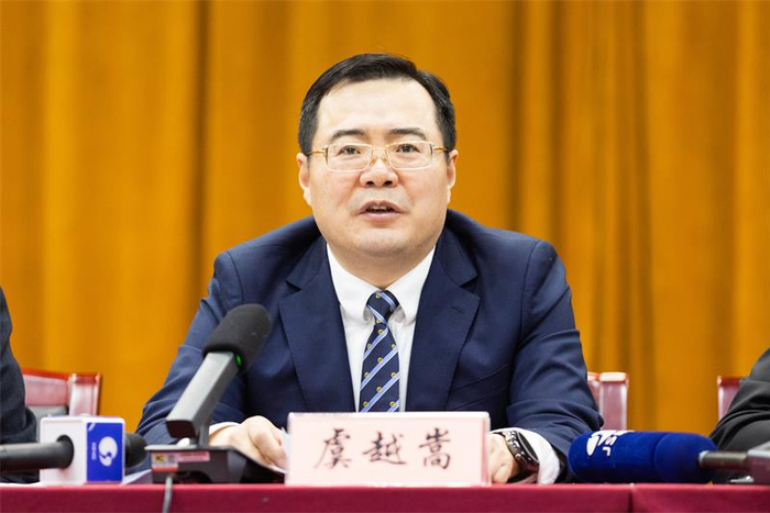 "虞越嵩表示,高质量发展离不开良好的营商环境,良好的营商环境要靠好