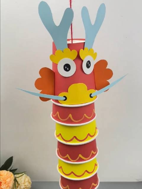 纸杯别扔可以做龙年手工好玩又有趣