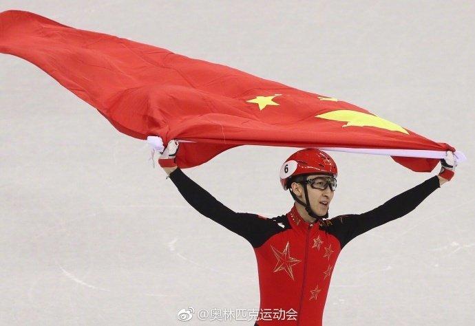 许宏志和陈德全组成的中国队收获银牌6年前的今天,在2018年平昌冬奥会