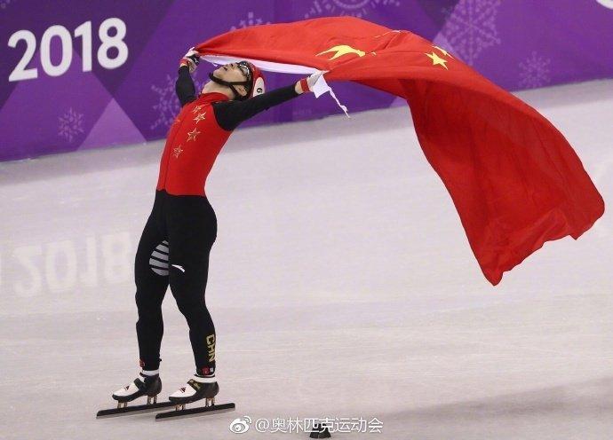 许宏志和陈德全组成的中国队收获银牌6年前的今天,在2018年平昌冬奥会