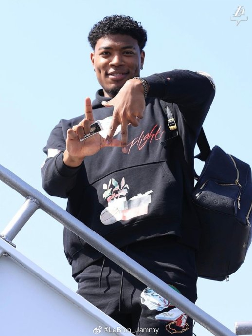 la "代言人"|湖人_新浪新闻