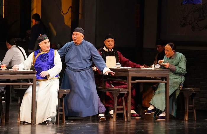 北京人艺《茶馆》龙年正月再开张,"实名制"严防"黄牛"倒票__财经头条