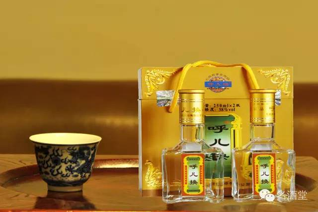 痛饮第十杯钗头凤宋·陆游红酥手,黄縢酒,满城春色宫墙柳.