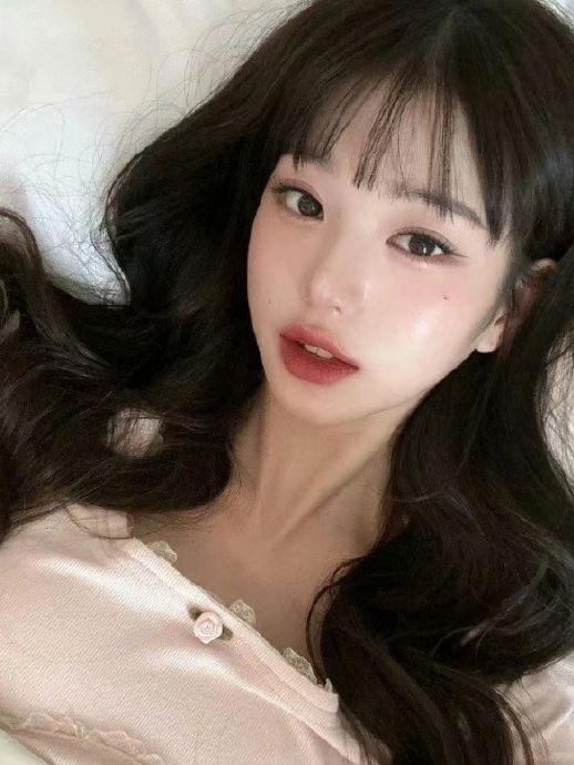 主要是她看着娇嫩一点也不娇气啊不懂怎么那么多黑她的因为只要是女孩